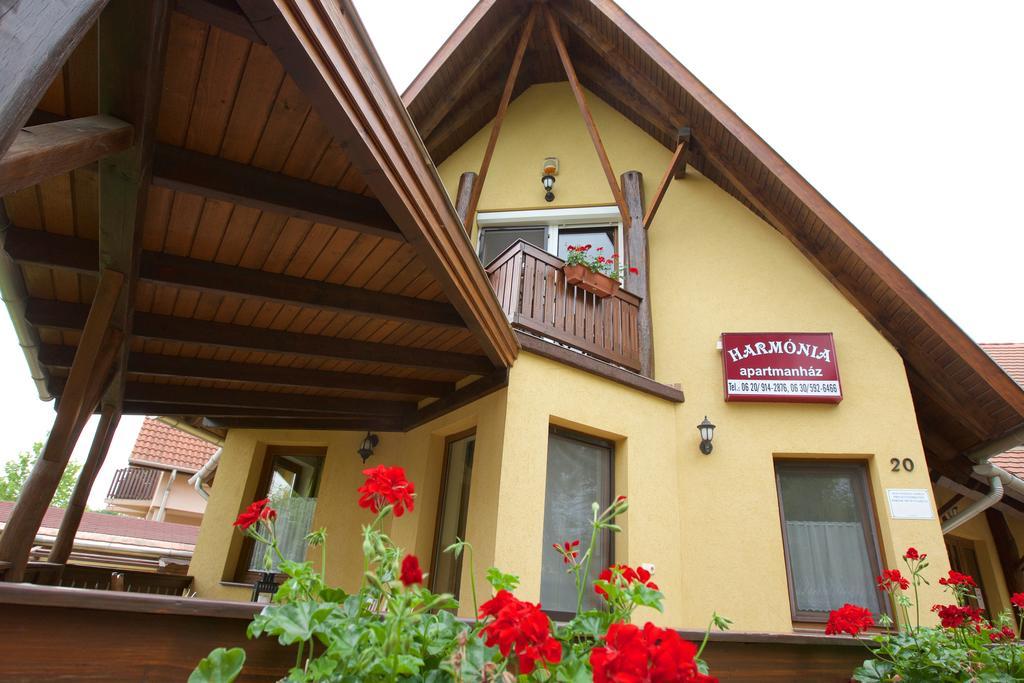 Harmonia Apartmanhaz Hajdúszoboszló Exterior foto